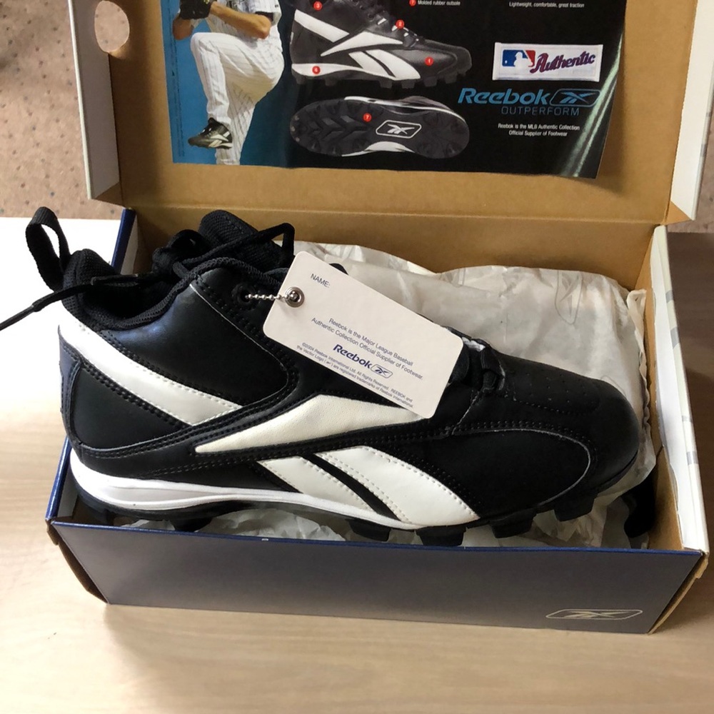 Reebok cleats size 6.5.